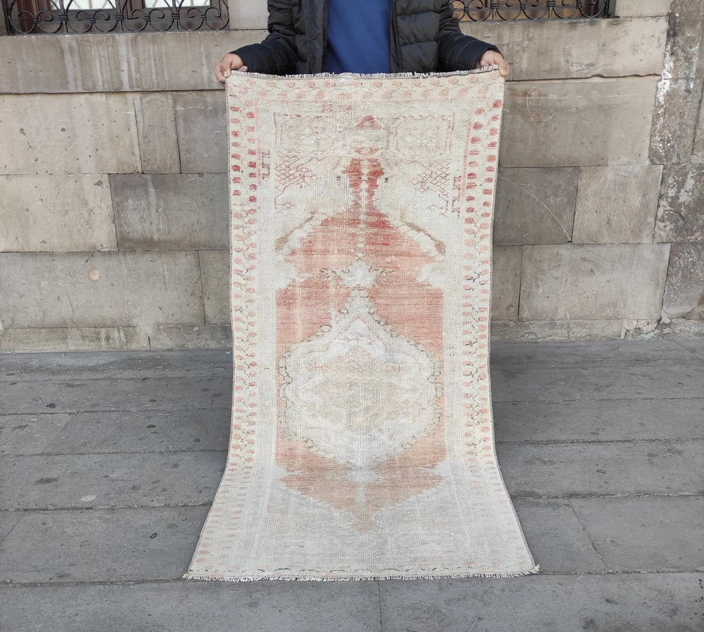 Vintage Turkish Accent Area rug 2.5 x 5.3 ft
