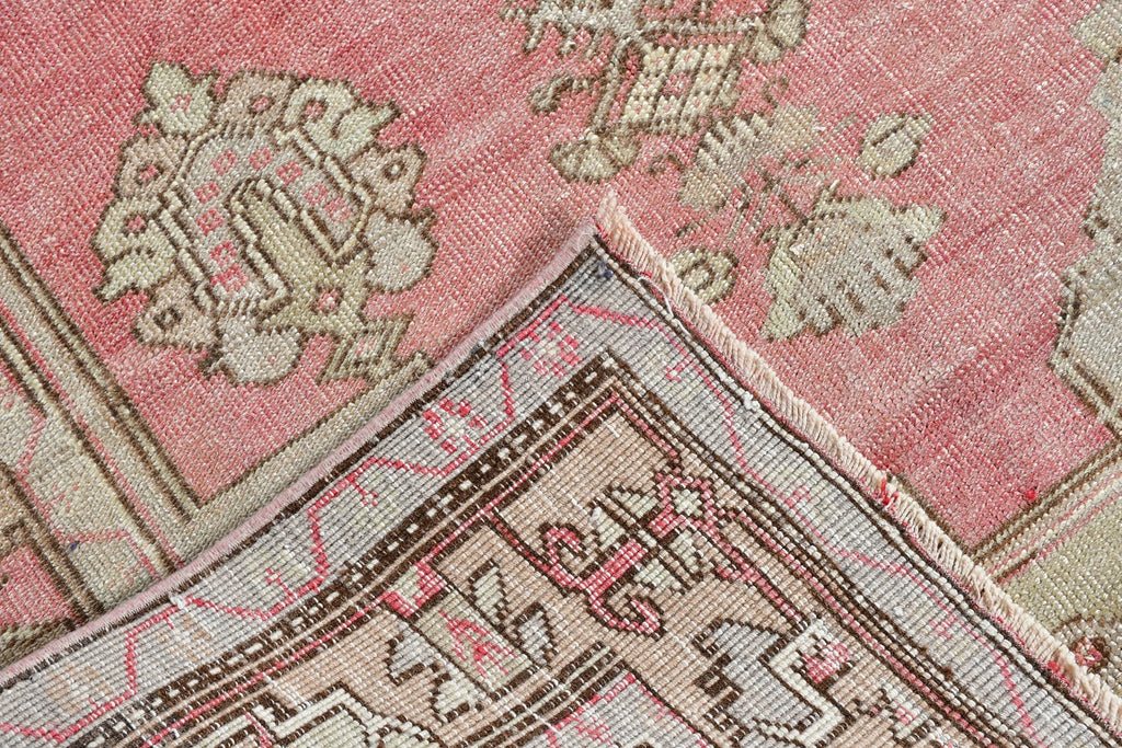 Vintage Turkish Accent Area rug 3.8 x 8 ft