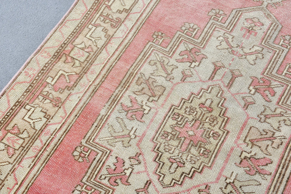 Vintage Turkish Accent Area rug 3.8 x 8 ft