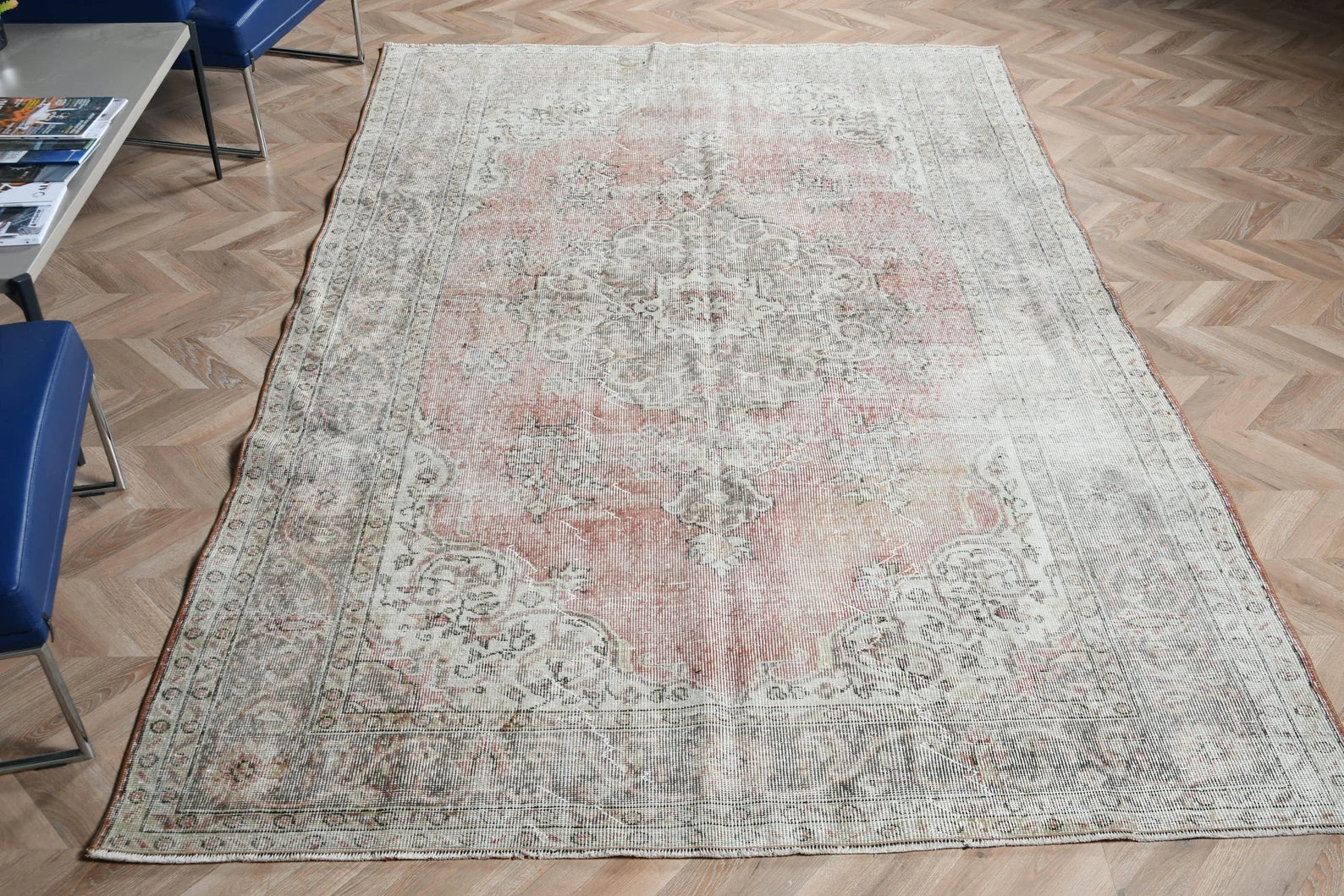 XL Vintage Turkish Accent Area Rug 6.2 x 9.7 ft