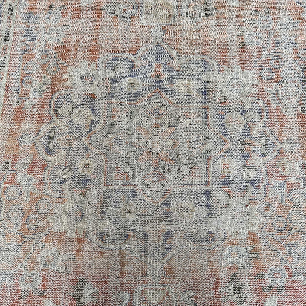 XL Vintage Turkish Accent Area Rug 5.6 x 9 ft