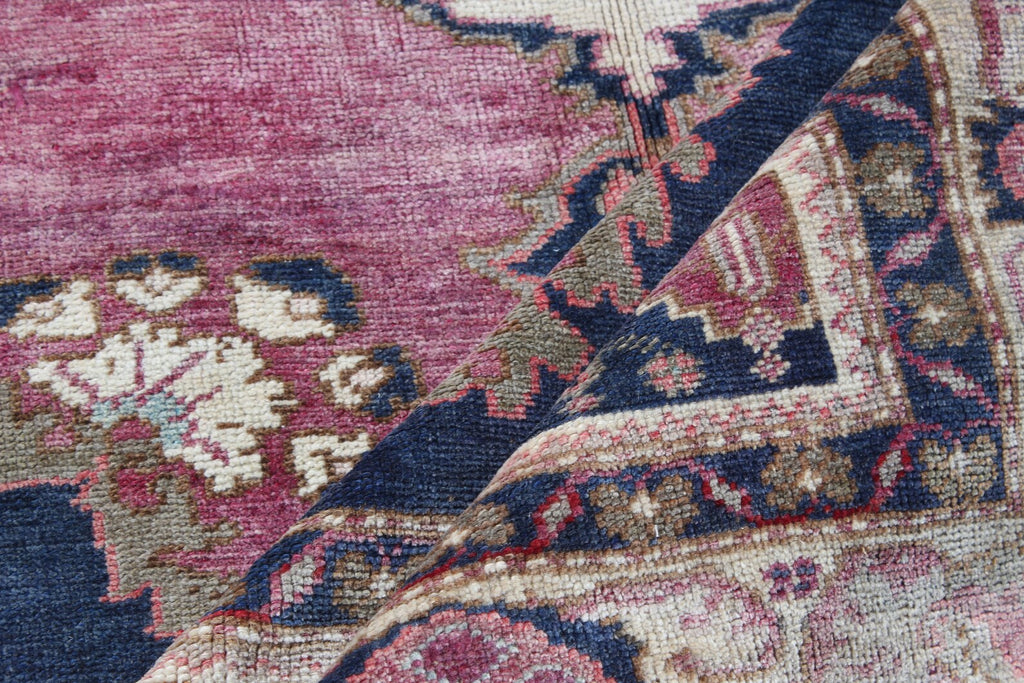 Vintage Turkish Accent Area rug 4.6 x 8.8 ft