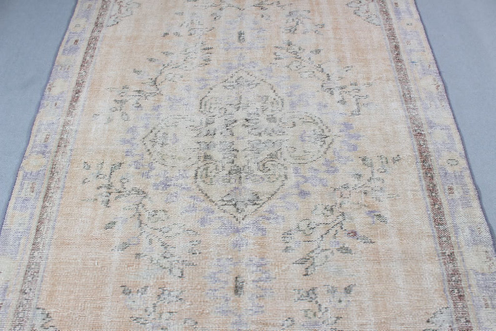 XL Vintage Turkish Accent Area rug 4.9 x 9 ft