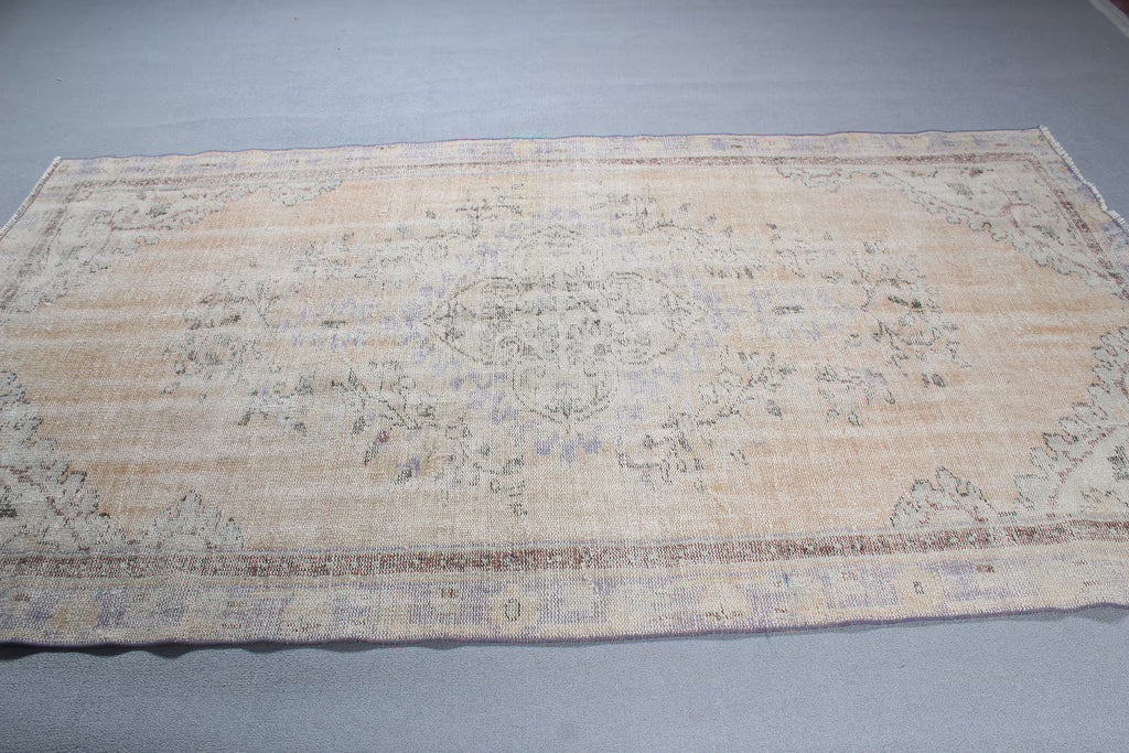 XL Vintage Turkish Accent Area rug 4.9 x 9 ft