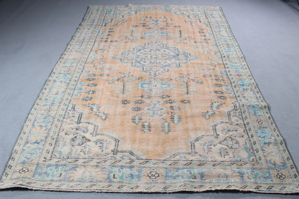 XL Vintage Turkish Accent Area rug 6.5 x 9.7 ft
