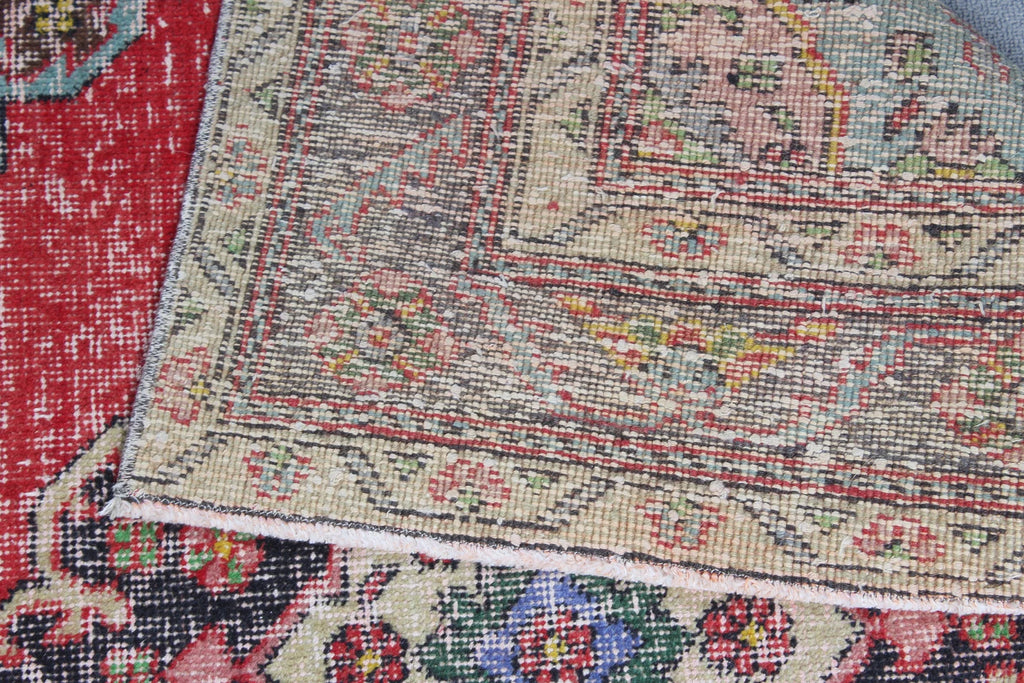 Vintage Turkish Accent Area rug 4.7 x 12.4 ft