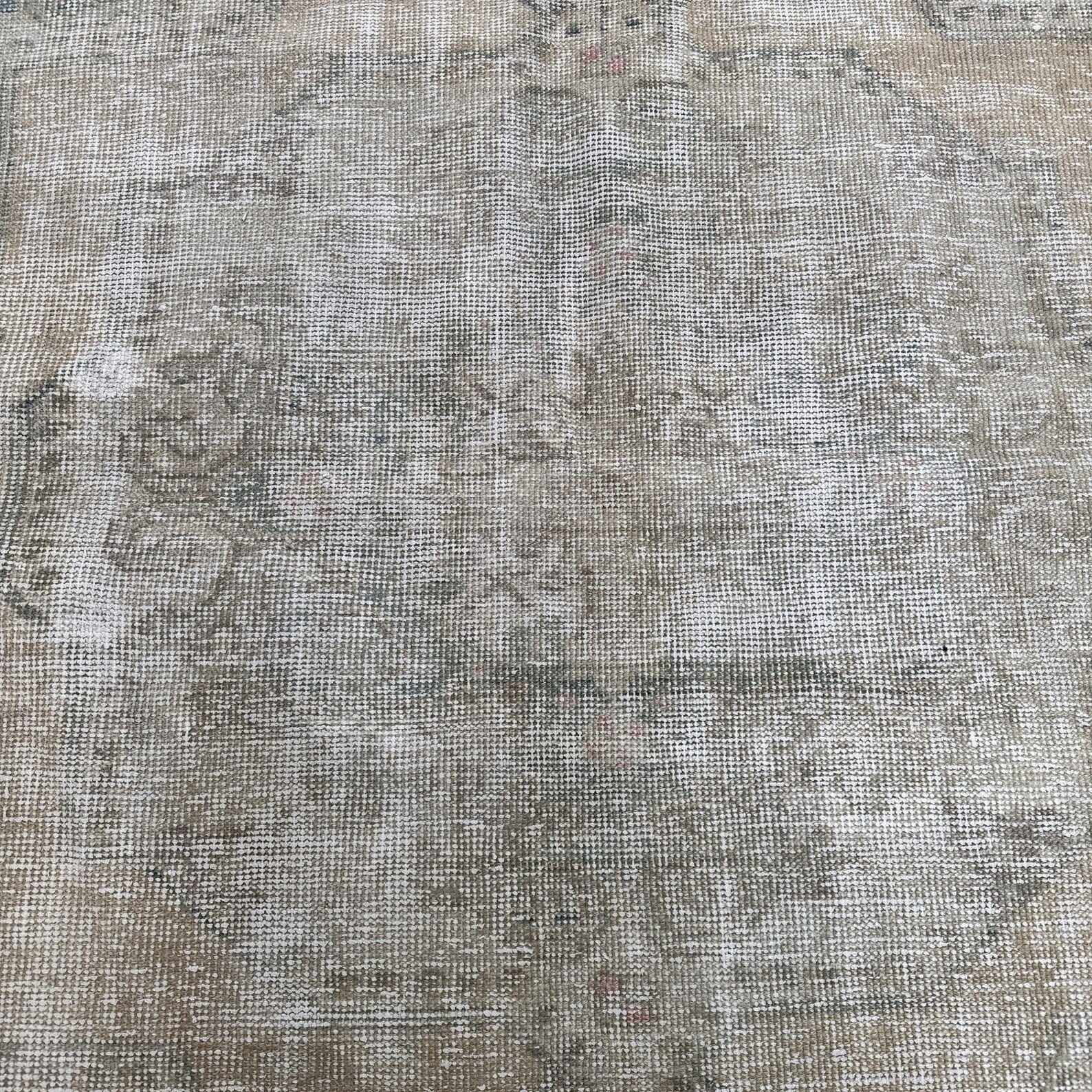 Vintage Turkish Accent Area rug 4.1 x 6.6 ft