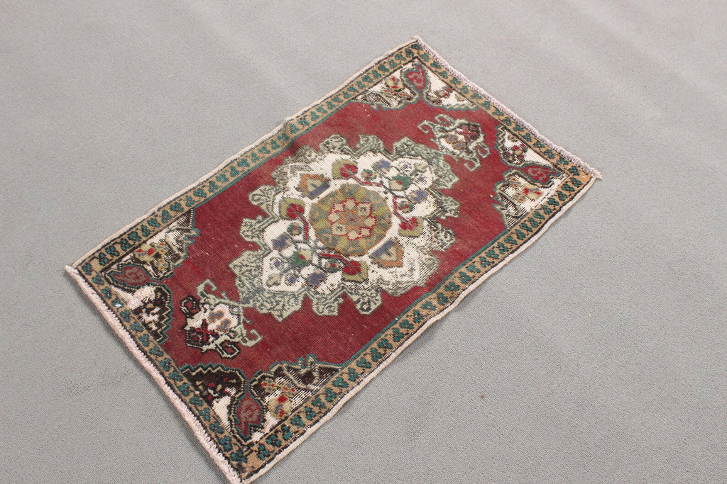 Vintage Turkish Mini Rug 1.7 x 2.8 ft