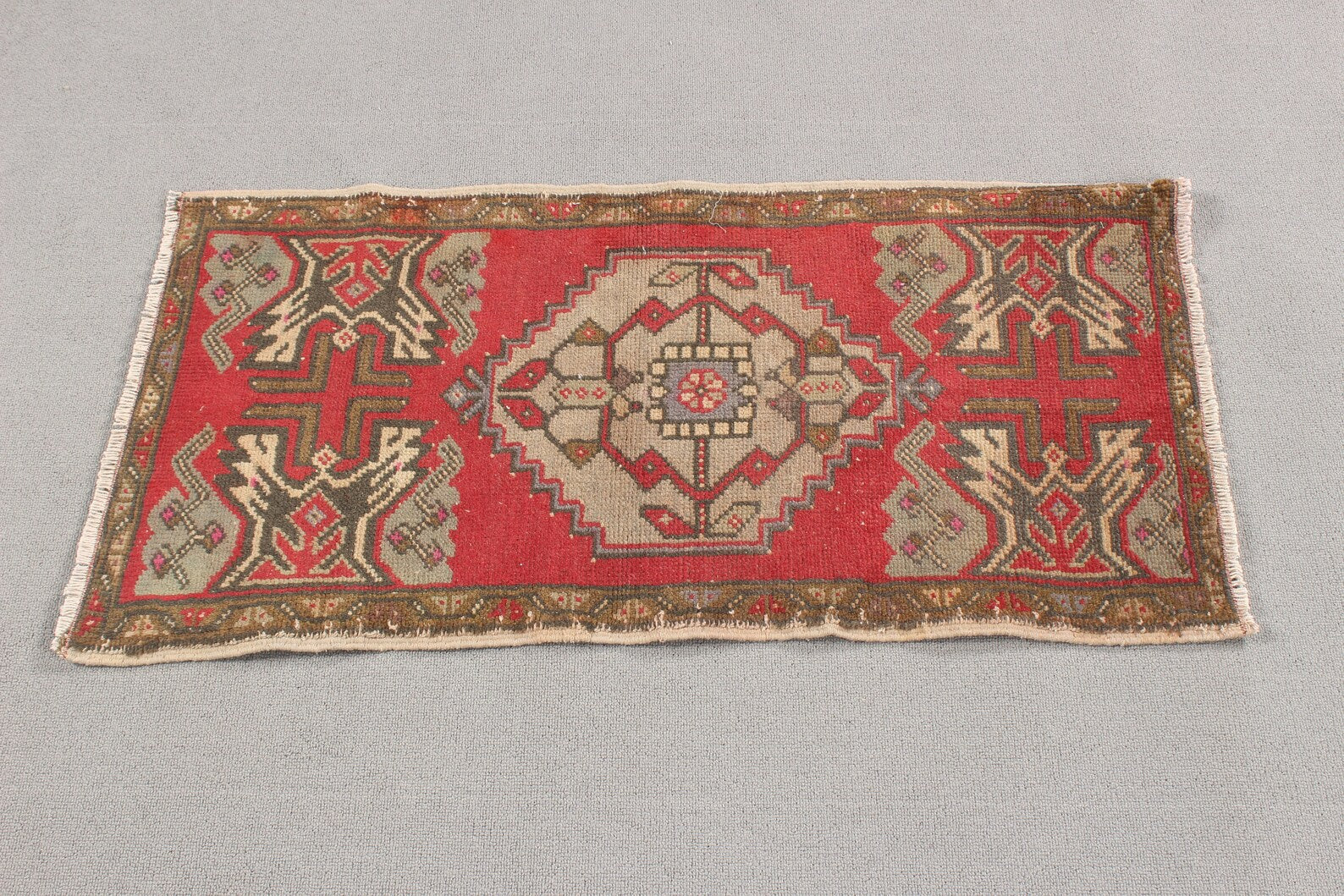 Vintage Turkish Mini Rug 1.5 x 3.1 ft