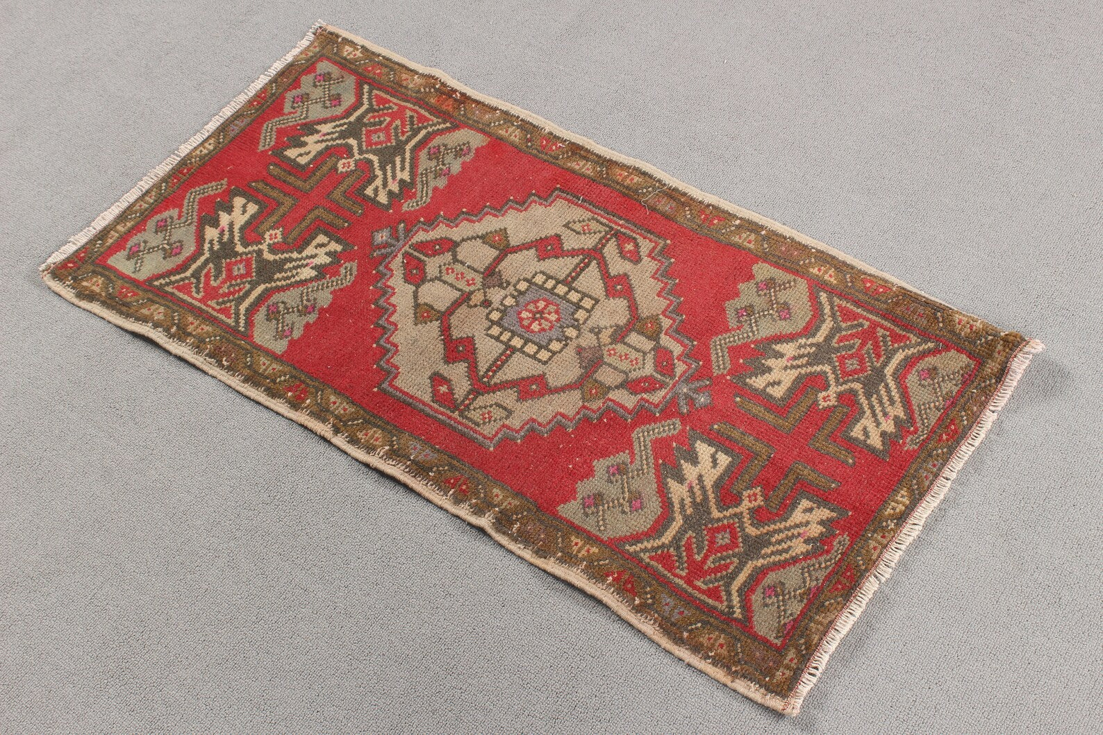 Vintage Turkish Mini Rug 1.5 x 3.1 ft