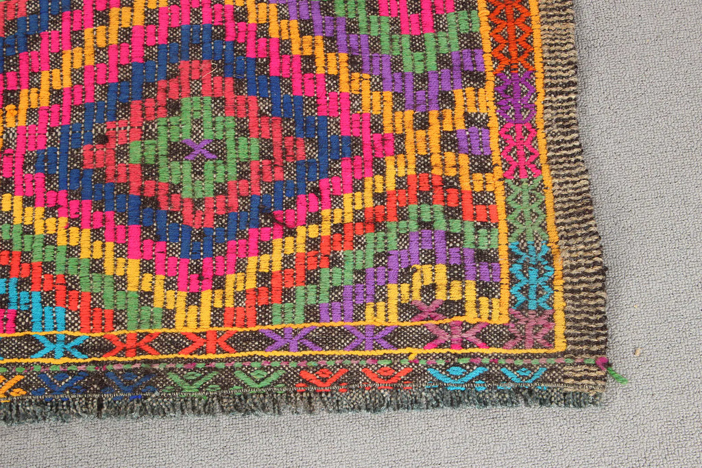 XL Vintage Turkish Accent Area Rug 6.6 x 8.5 ft