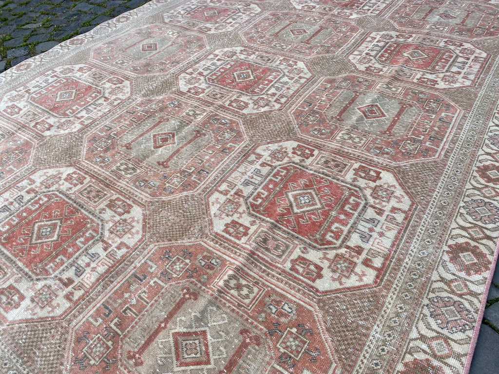 XL Vintage Turkish Accent Area Rug 5.9 x 8.8 ft