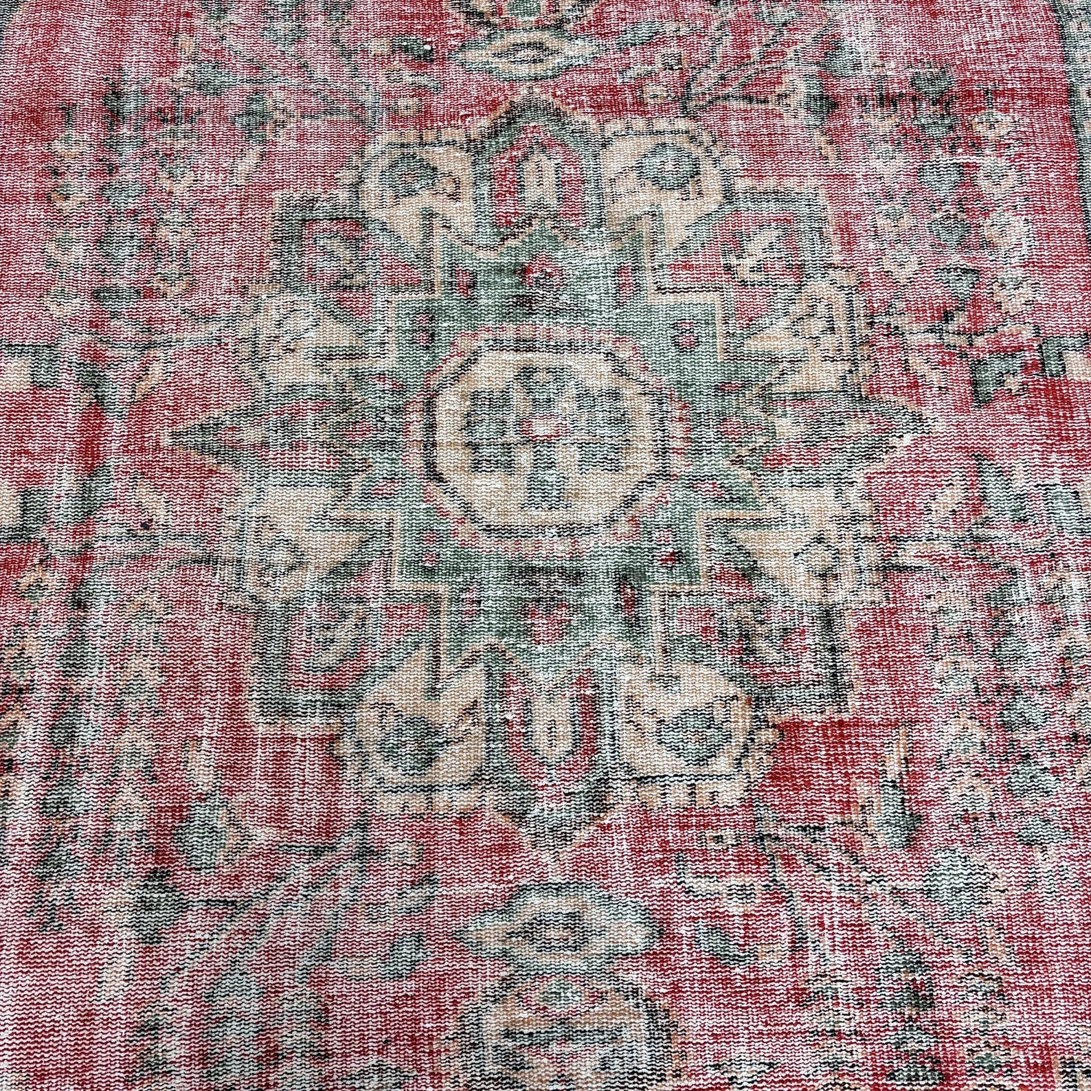 XL Vintage Turkish Accent Area Rug 5.4 x 8.8 ft