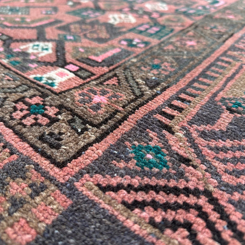Vintage Persian Accent Area Rug 4 x 6.7 ft
