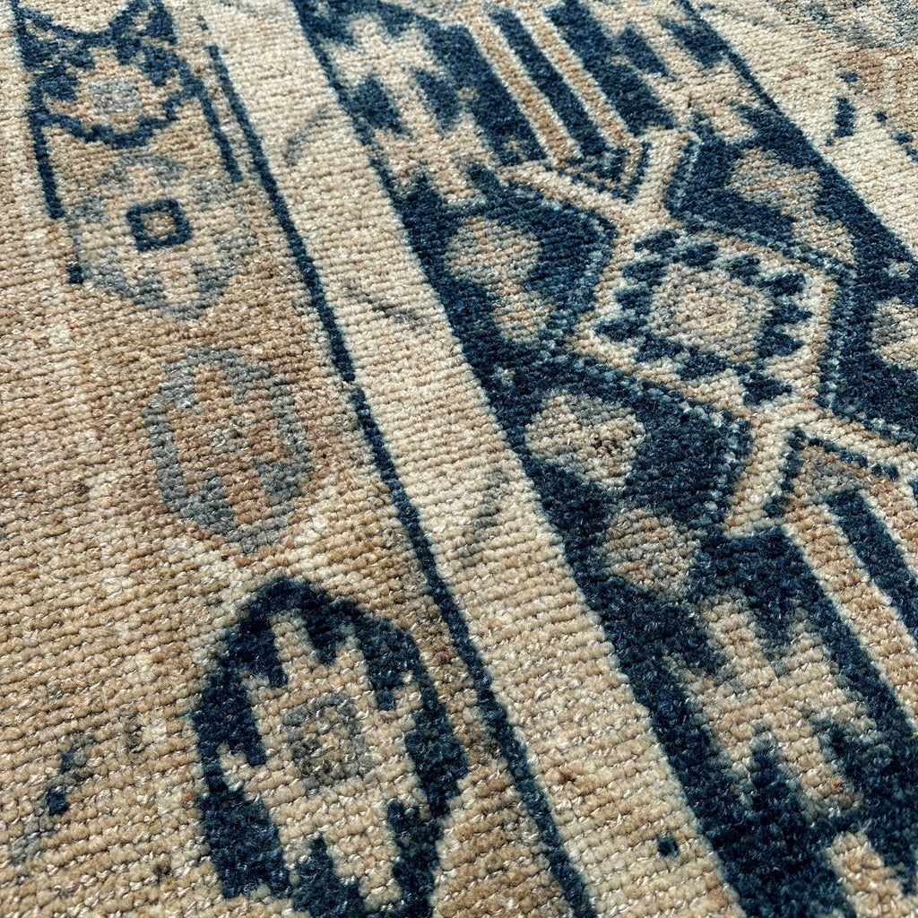 Vintage Turkish Accent Area rug 3.5 x 6.9 ft