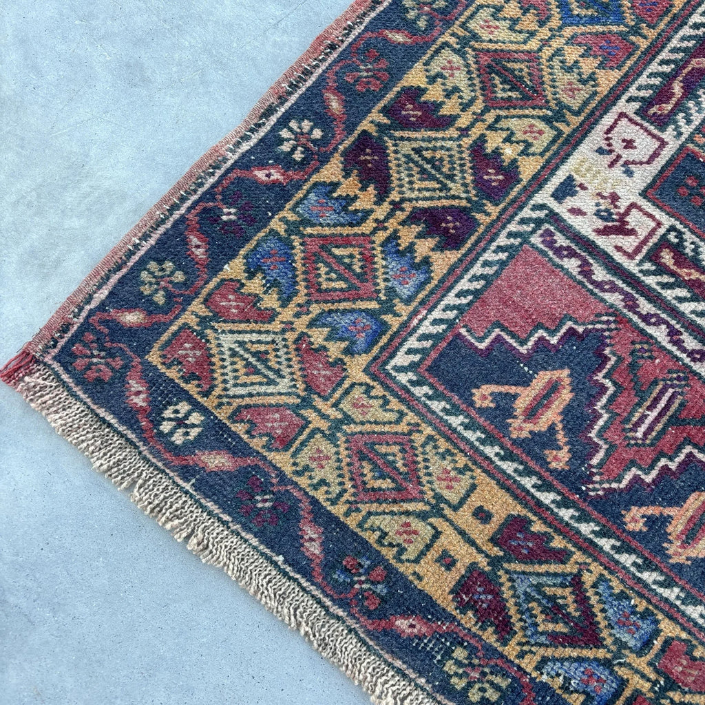 Vintage Turkish Accent Area rug 3.7 x 6.7 ft