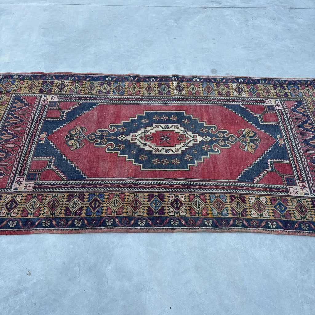 Vintage Turkish Accent Area rug 3.7 x 6.7 ft