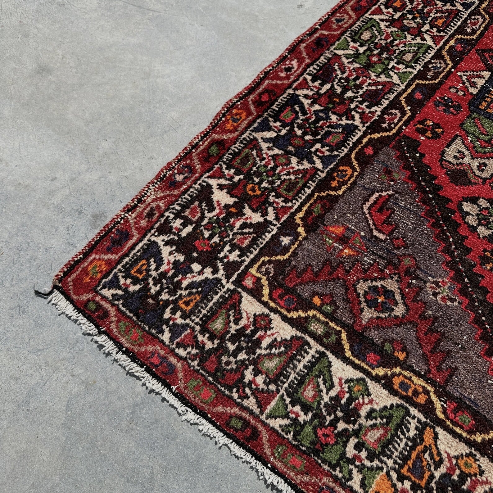 Vintage Persian Accent Area Rug 4.2 x 6.2 ft