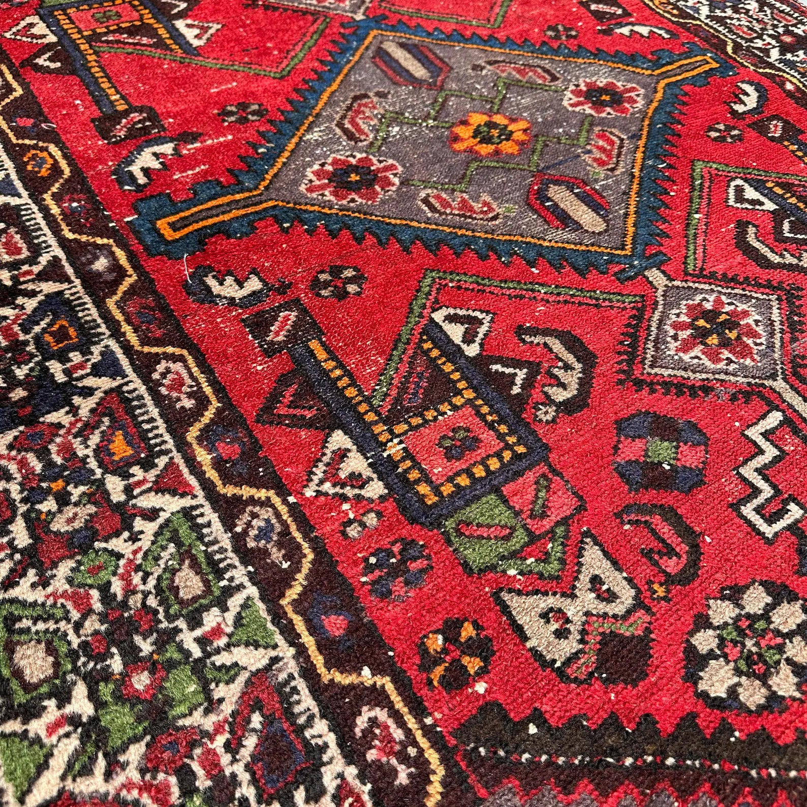 Vintage Persian Accent Area Rug 4.2 x 6.2 ft