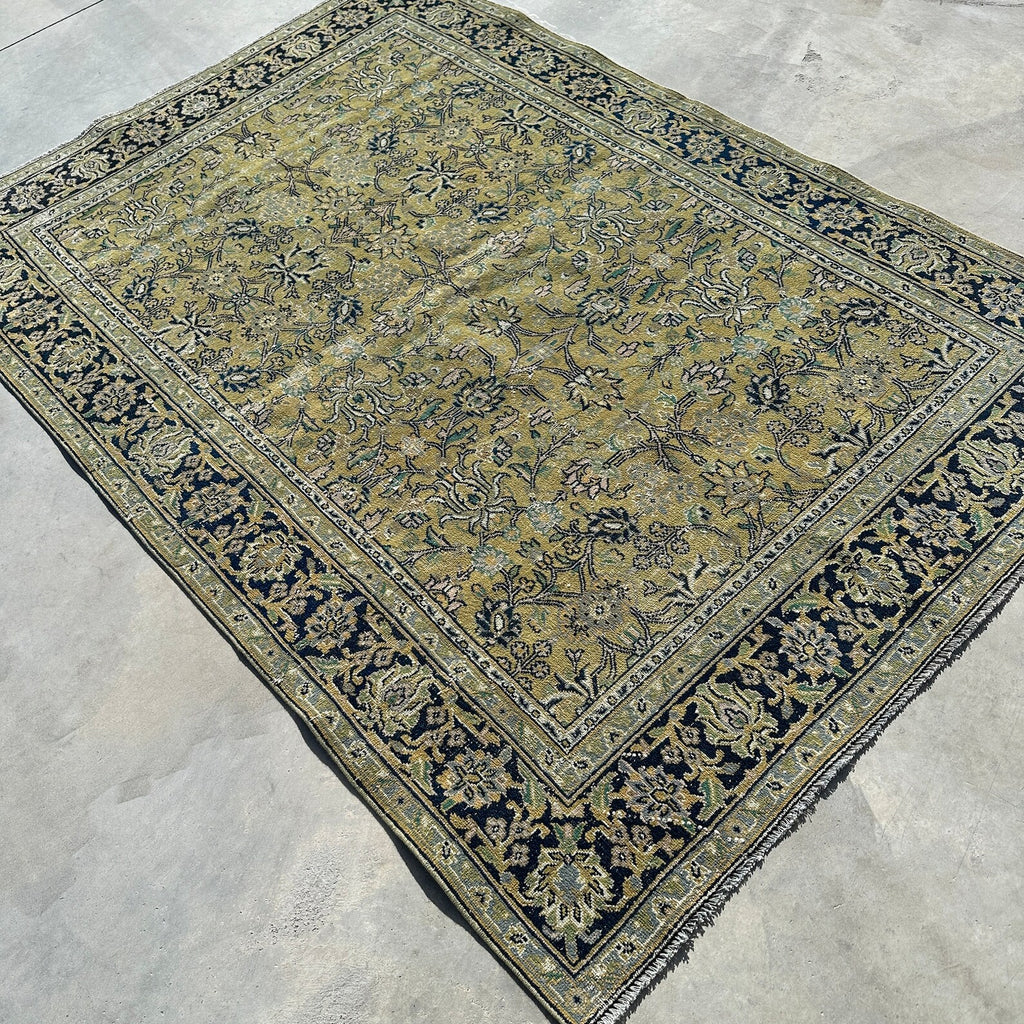 XL Vintage Turkish Accent Area Rug 5.1 x 7.2 ft