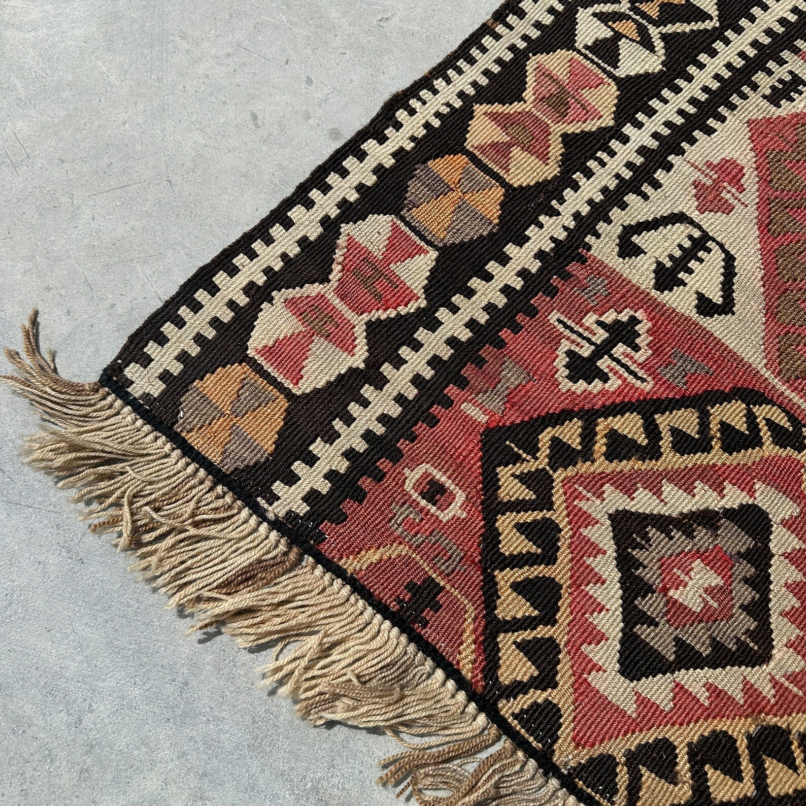 Vintage Turkish Accent Area Rug 4.2 x 6.2 ft