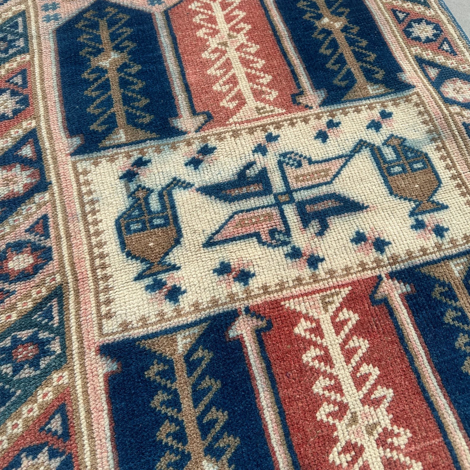 Vintage Turkish Accent Area rug 2.4 x 4.2 ft