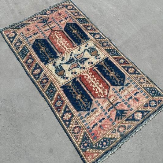 Vintage Turkish Accent Area rug 2.4 x 4.2 ft