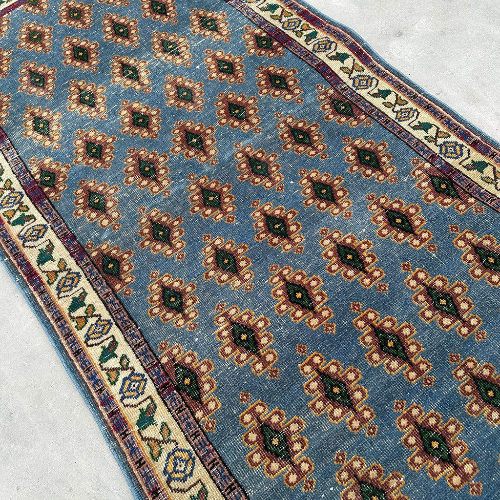 Vintage Turkish Accent Area rug 3.4 x 6.9 ft