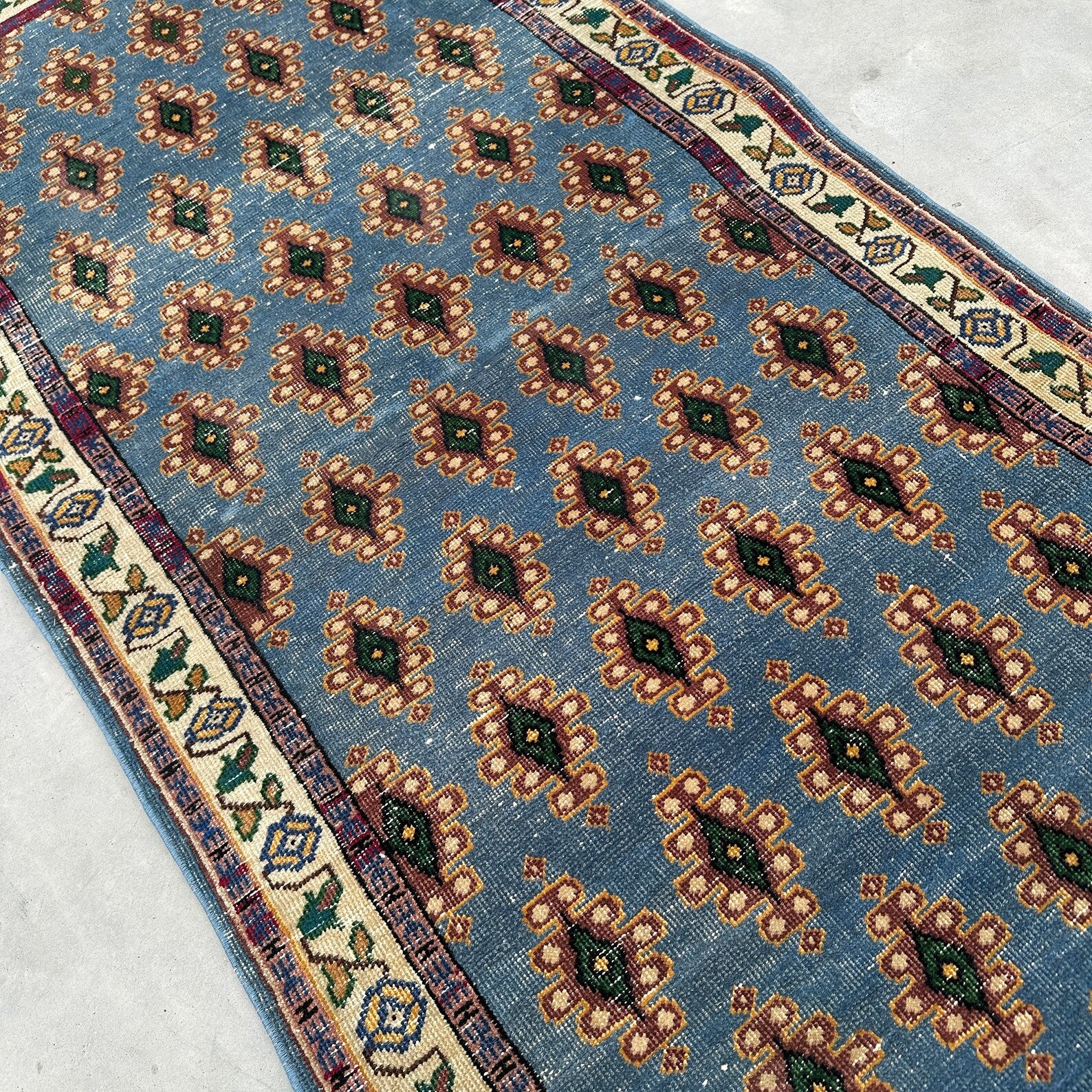 Vintage Turkish Accent Area rug 3.4 x 6.9 ft