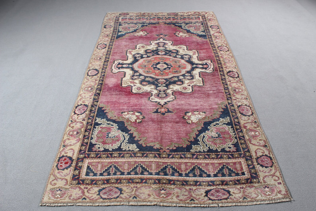 Vintage Turkish Accent Area rug 4.6 x 8.8 ft