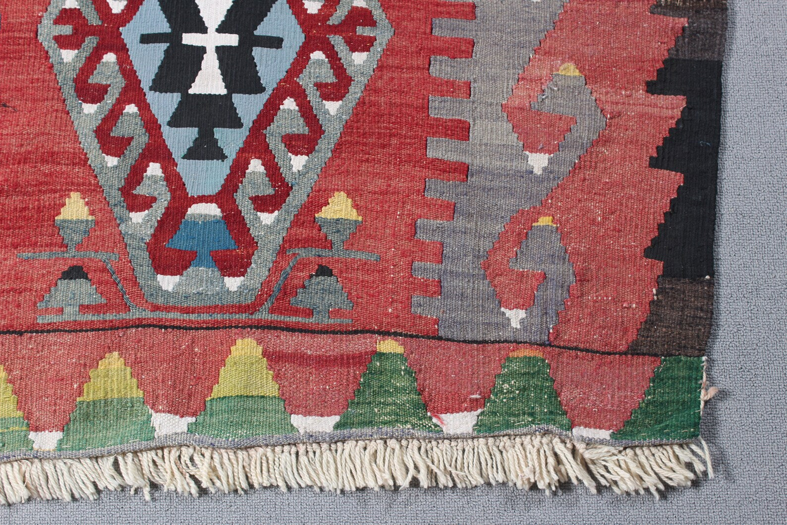 Vintage Turkish Runner Rug 3.2 x 9.9 ft
