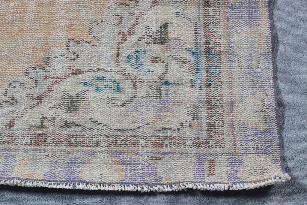 XL Vintage Turkish Accent Area rug 4.9 x 9 ft
