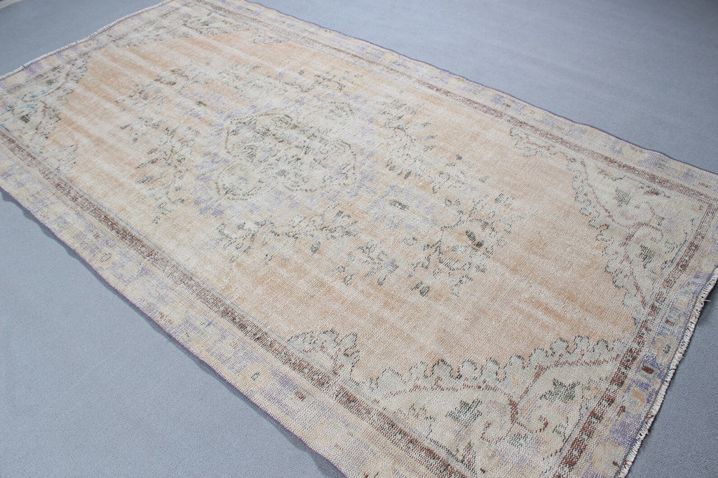 XL Vintage Turkish Accent Area rug 4.9 x 9 ft