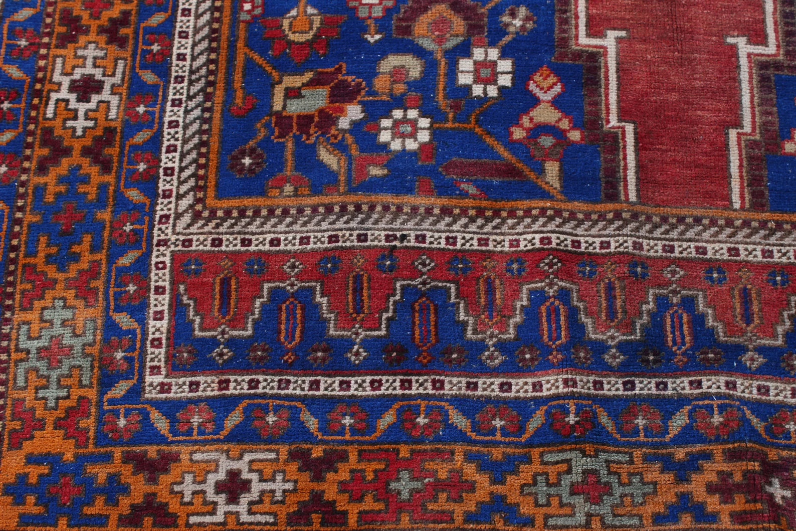 XL Vintage Turkish Accent Area Rug 5.3 x 11 ft