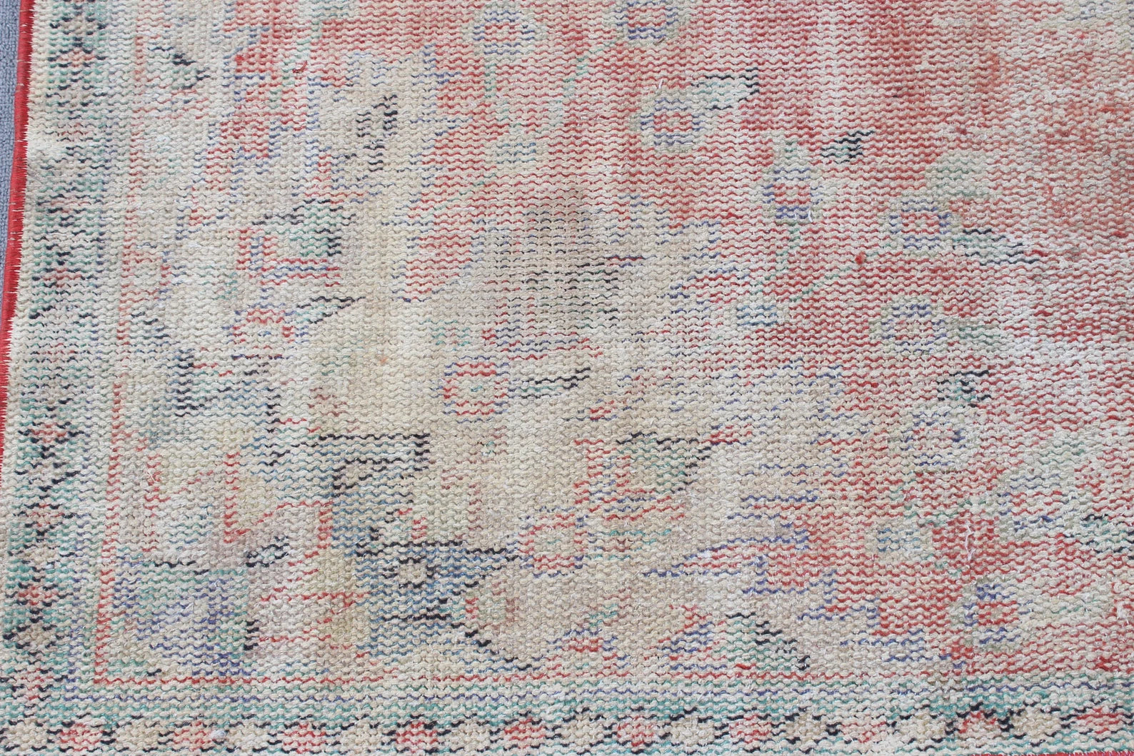 XL Vintage Turkish Accent Area Rug 5 x 9.1 ft