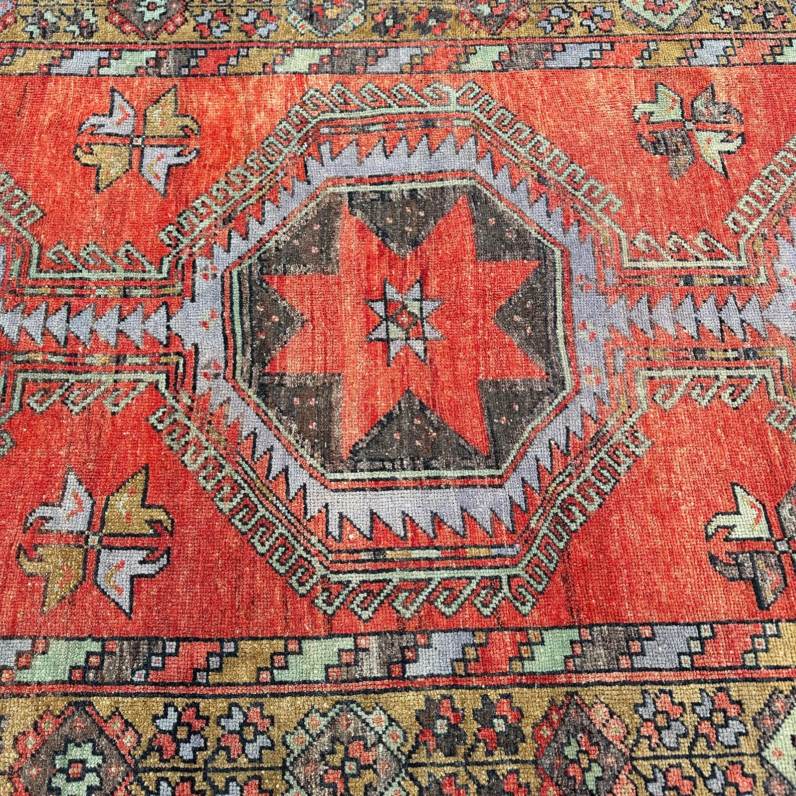 XL Vintage Turkish Accent Area rug 4.8 x 11.3 ft