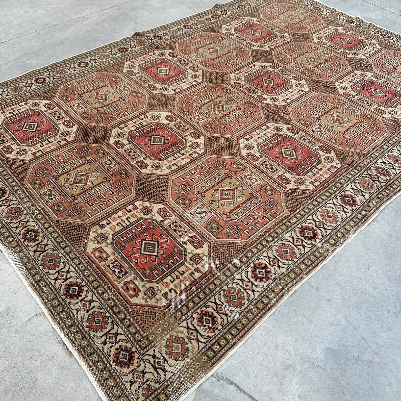 XL Vintage Turkish Accent Area rug 6.5 x 9.5 ft