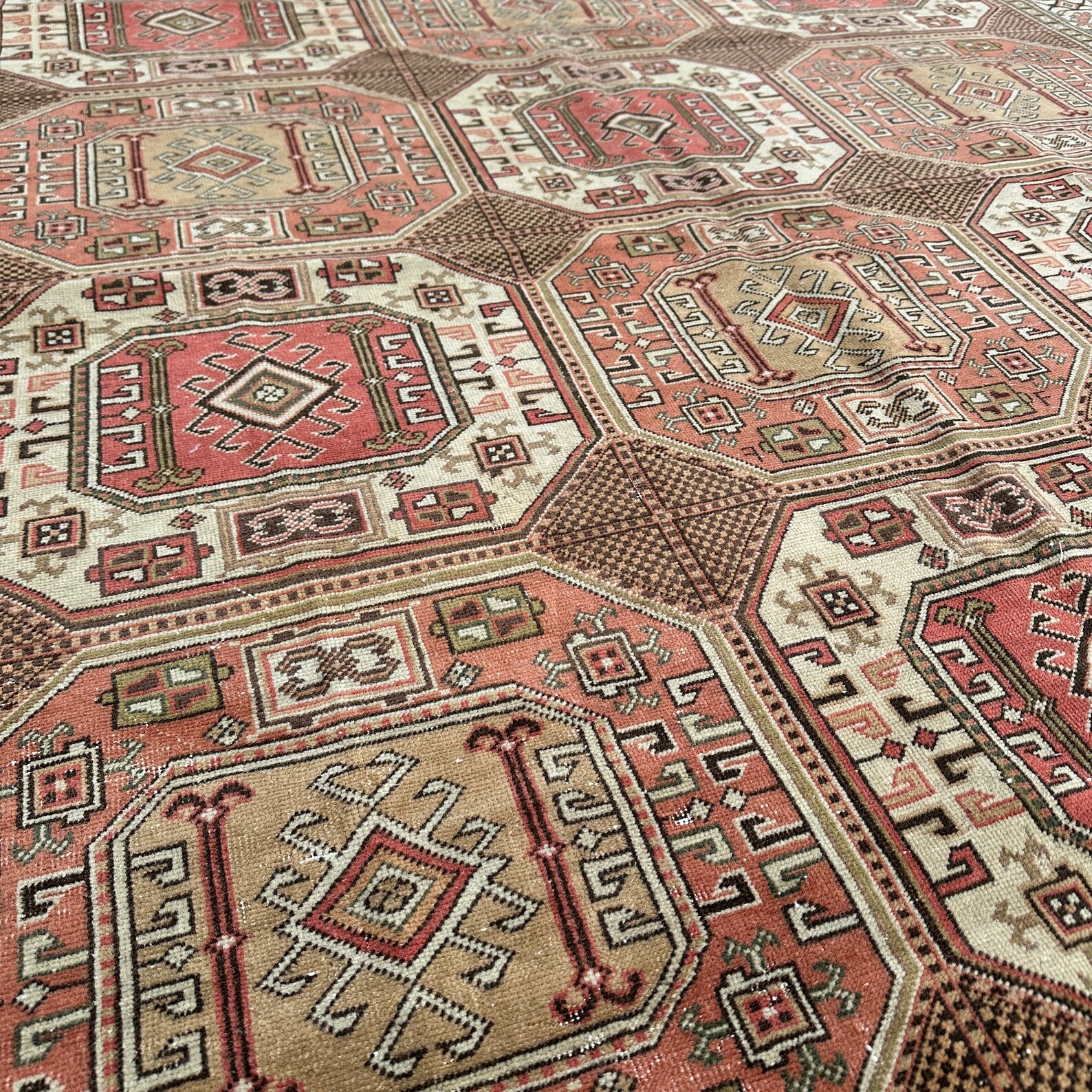 XL Vintage Turkish Accent Area rug 6.5 x 9.5 ft