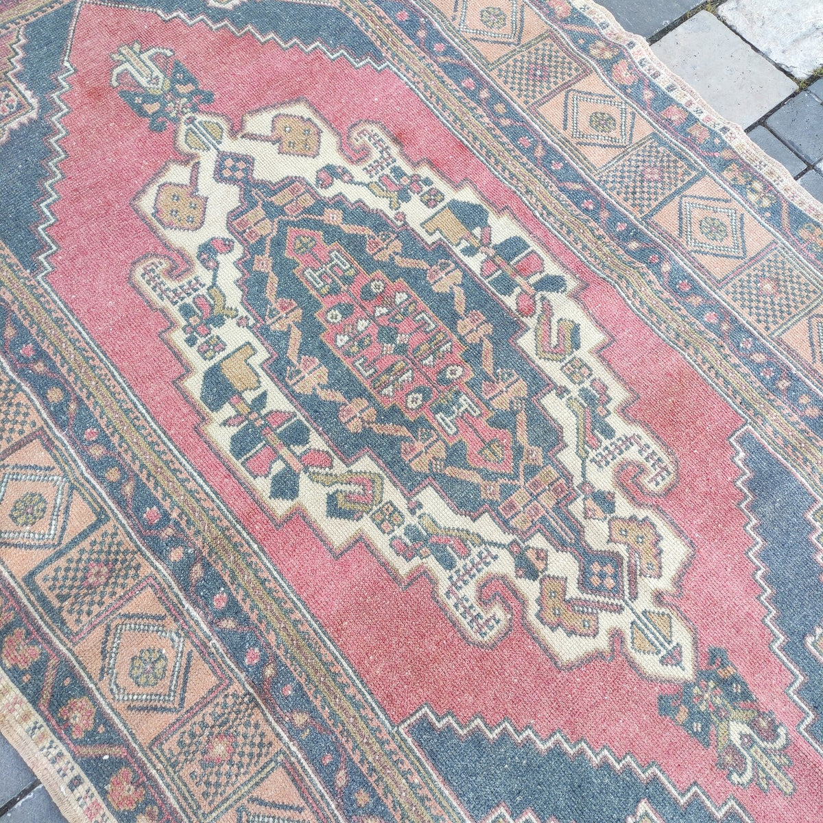 Vintage Turkish Accent Area rug 4.3 x 7.6 ft
