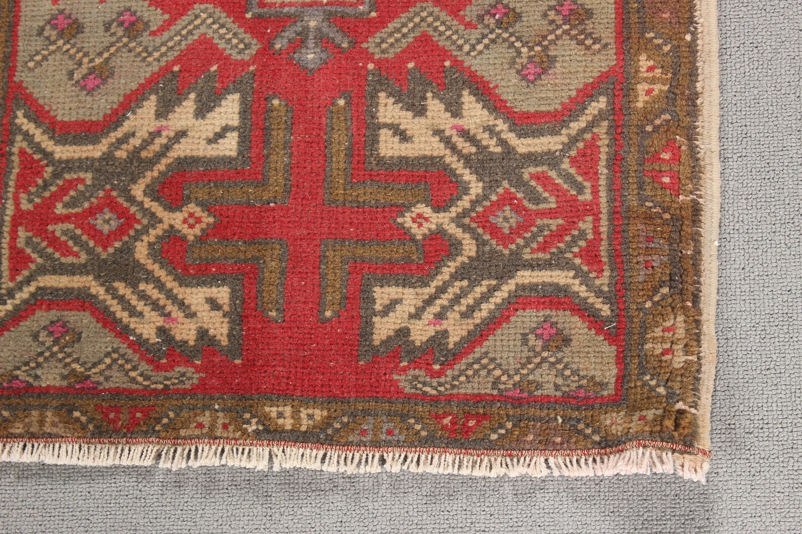 Vintage Turkish Mini Rug 1.5 x 3.1 ft