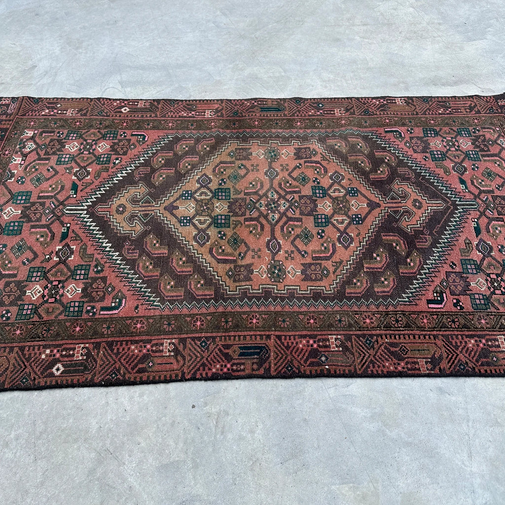 Vintage Persian Accent Area Rug 4 x 6.7 ft