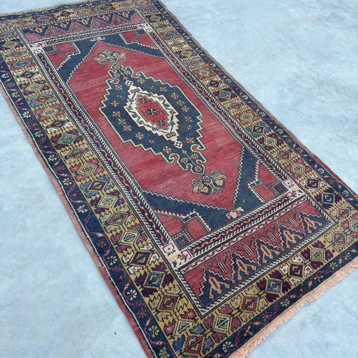 Vintage Turkish Accent Area rug 3.7 x 6.7 ft