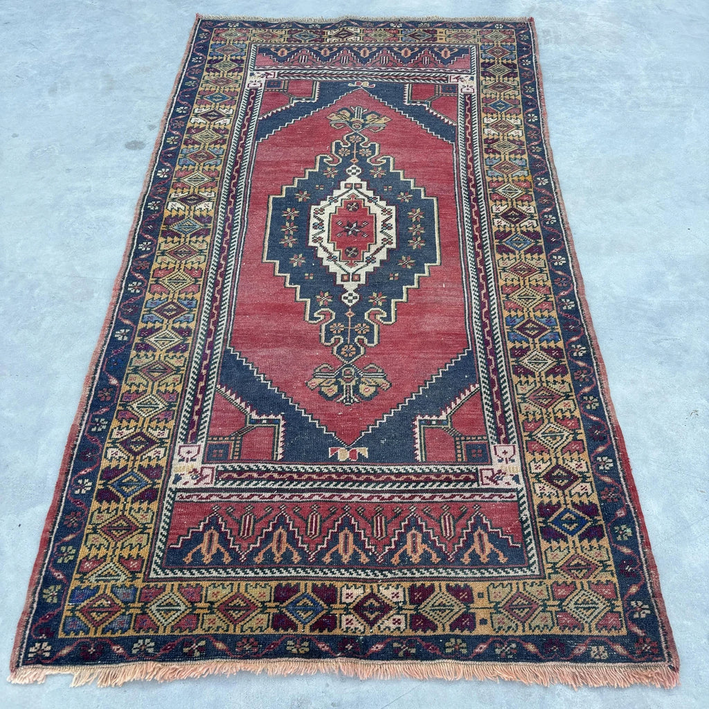 Vintage Turkish Accent Area rug 3.7 x 6.7 ft