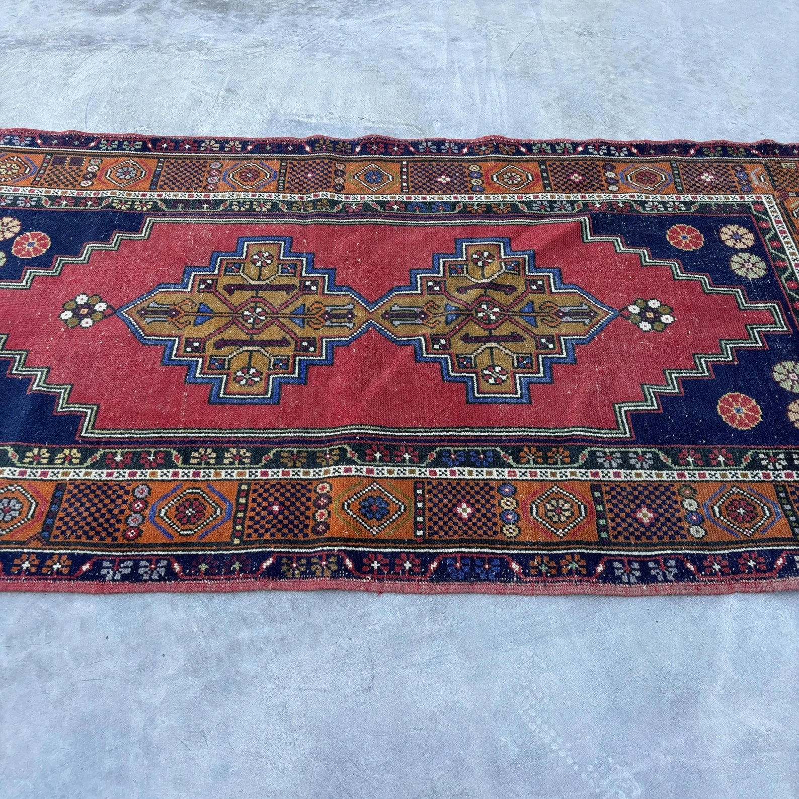 Vintage Turkish Accent Area rug 3.8 x 6.9 ft