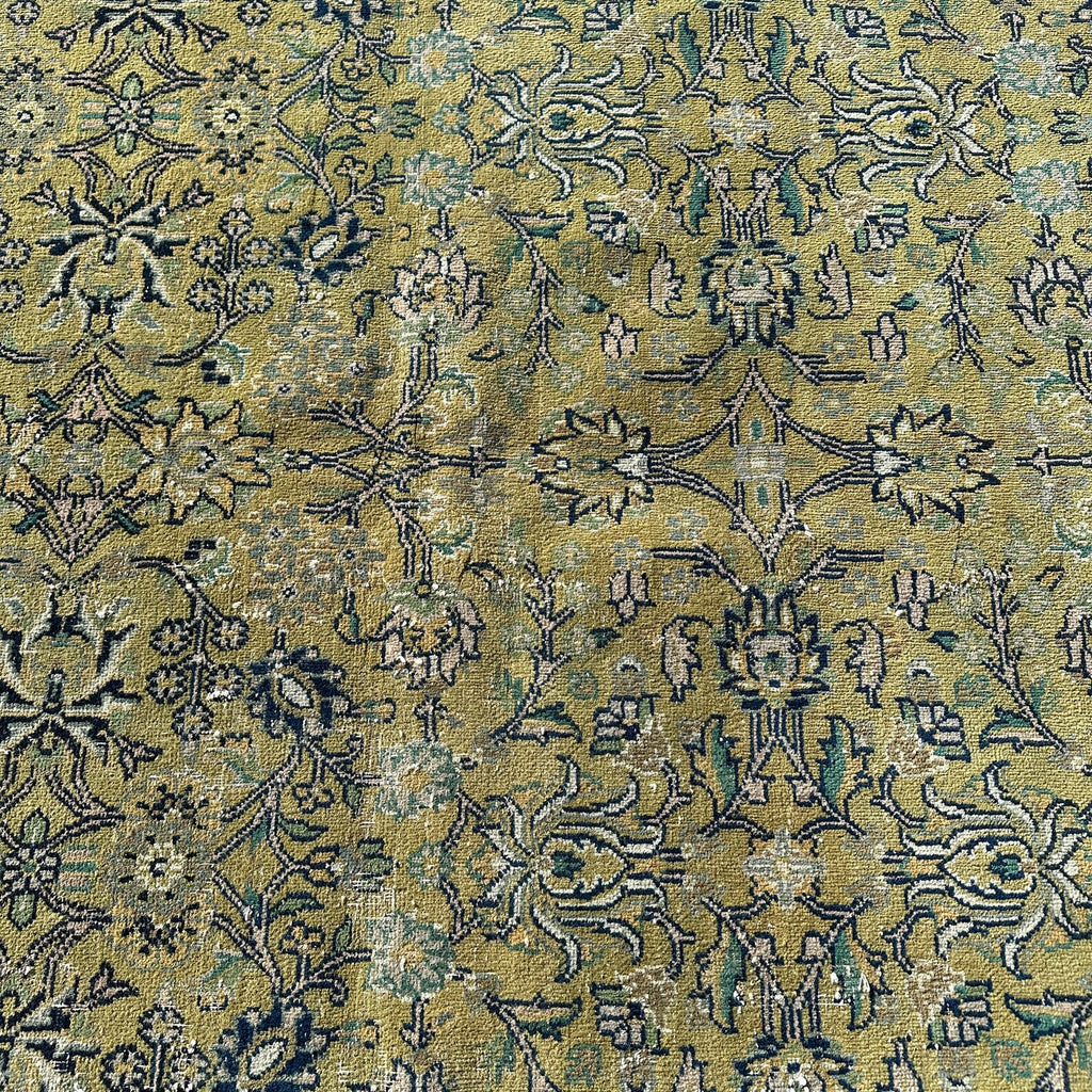 XL Vintage Turkish Accent Area Rug 5.1 x 7.2 ft