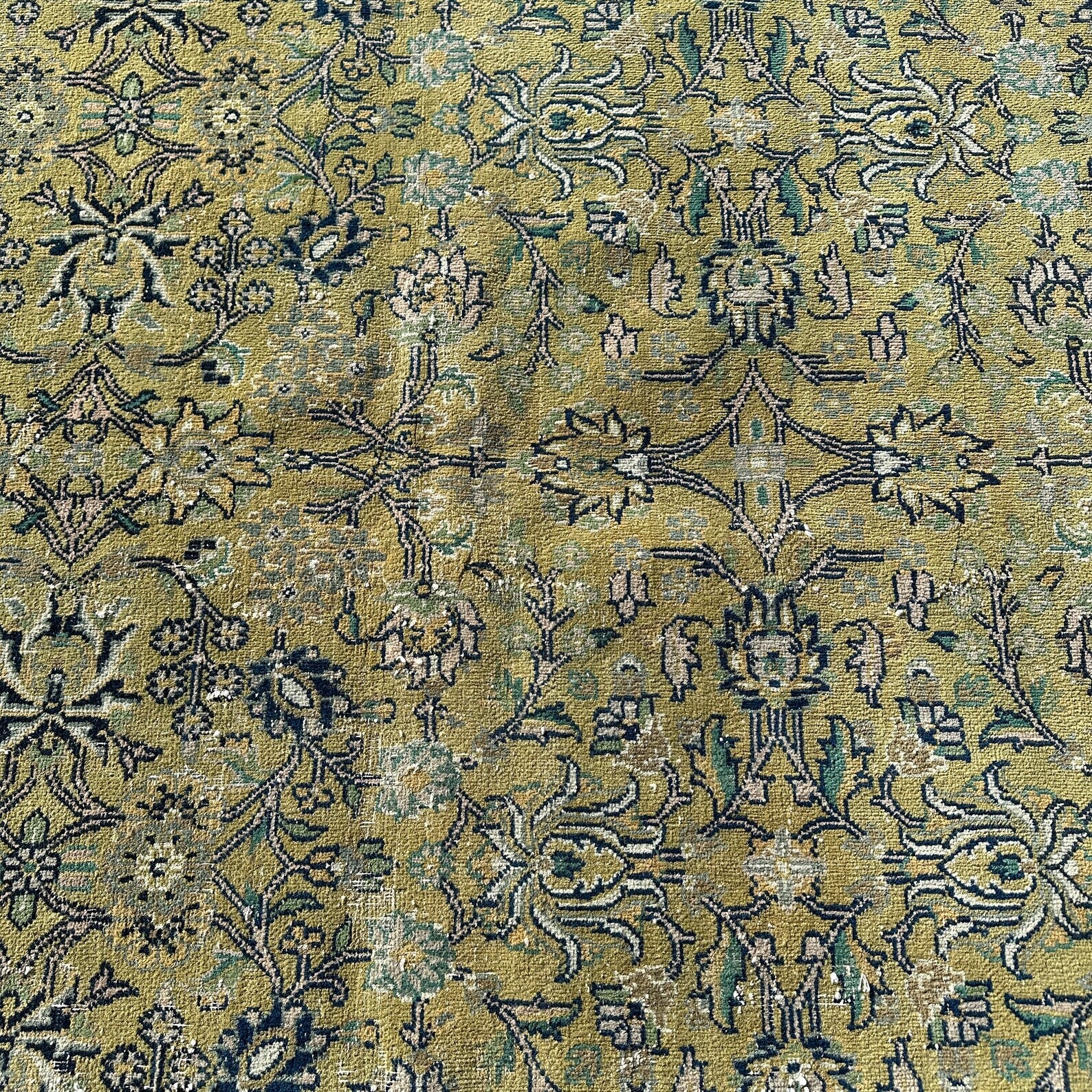 XL Vintage Turkish Accent Area Rug 5.1 x 7.2 ft