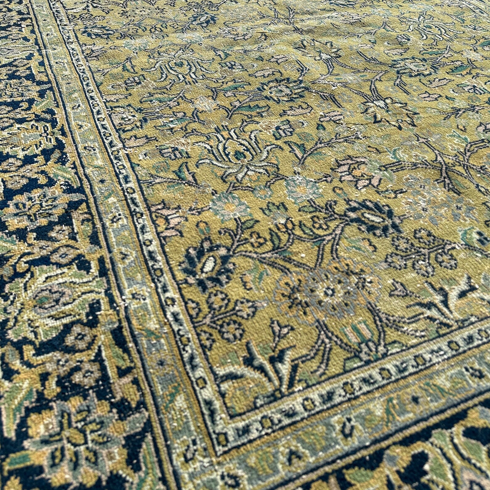 XL Vintage Turkish Accent Area Rug 5.1 x 7.2 ft