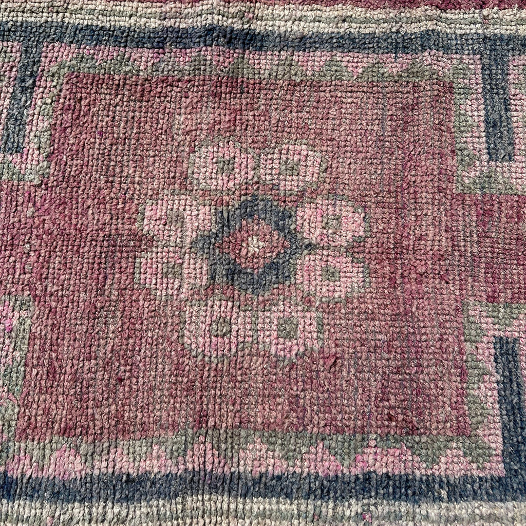 Vintage Turkish Runner Rug 2.8 x 9.9 ft