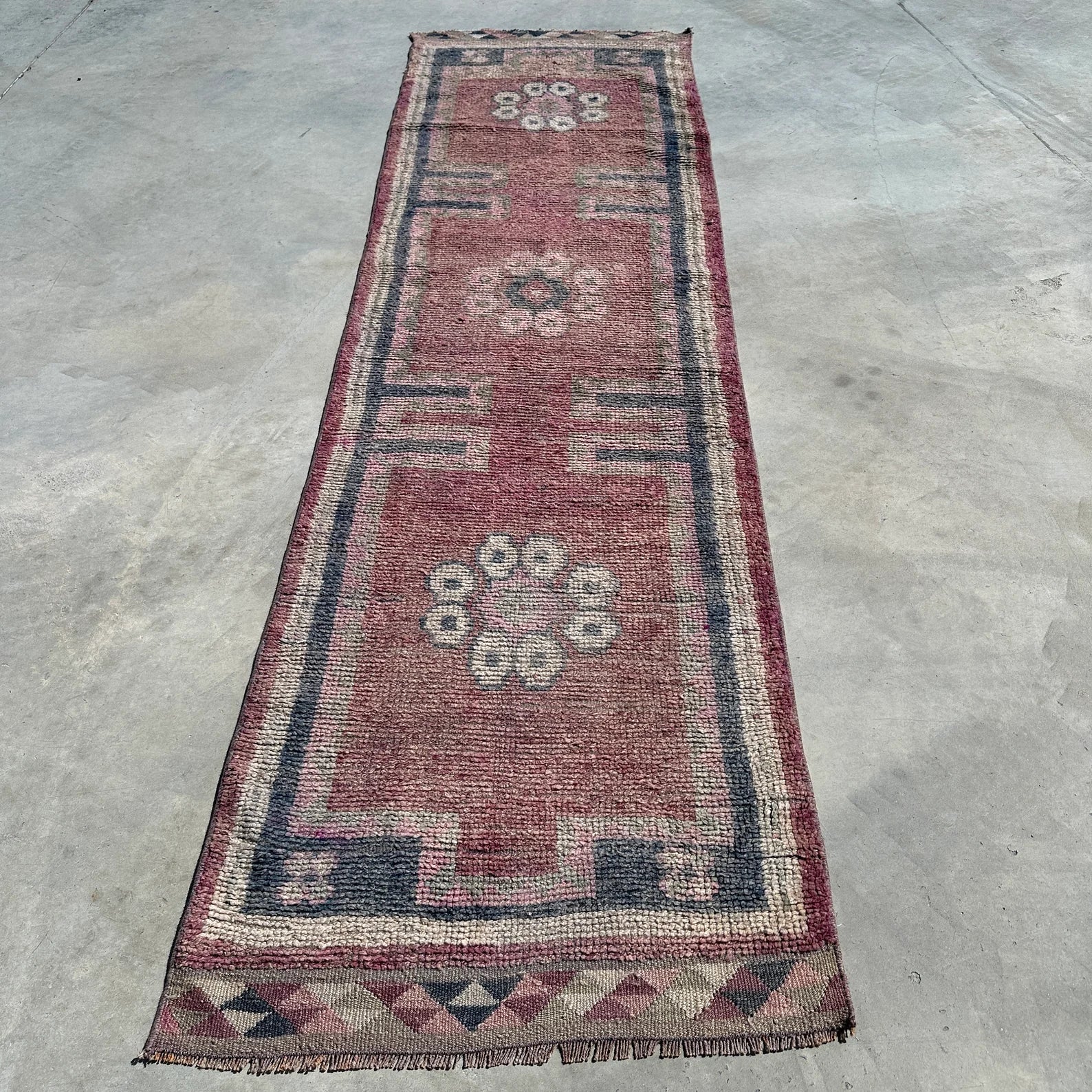 Vintage Turkish Runner Rug 2.8 x 9.9 ft