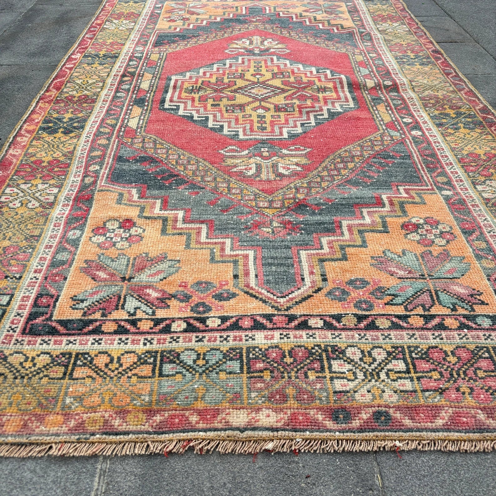 Vintage Turkish Accent Area rug 3.6 x 6.4 ft